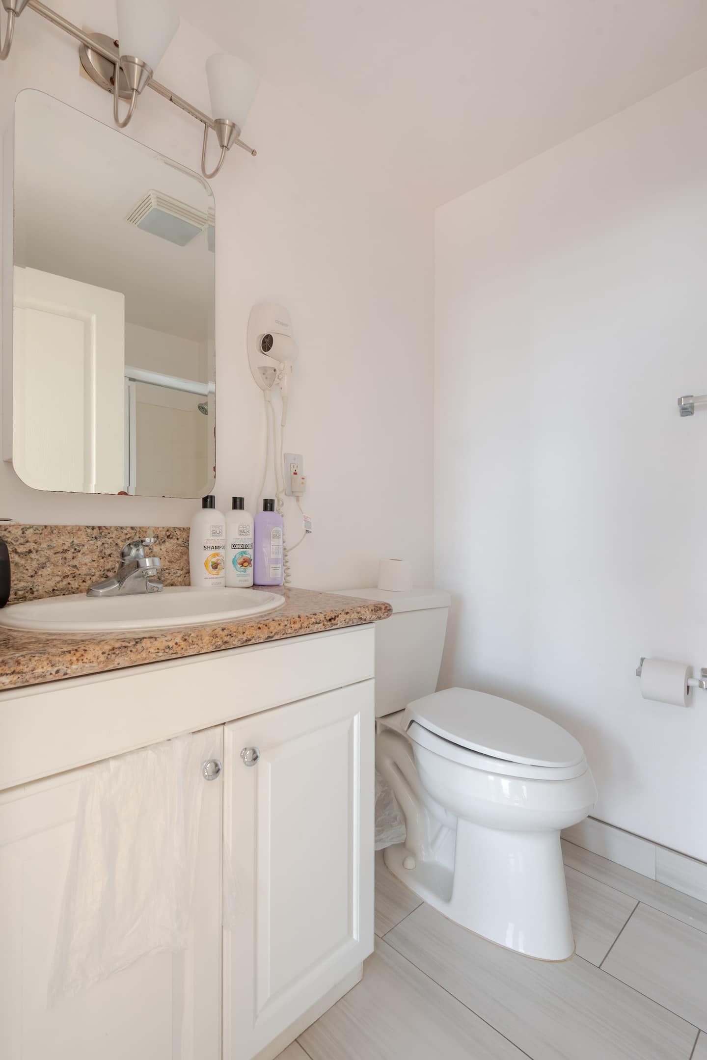 Bathrooms - The Carson
