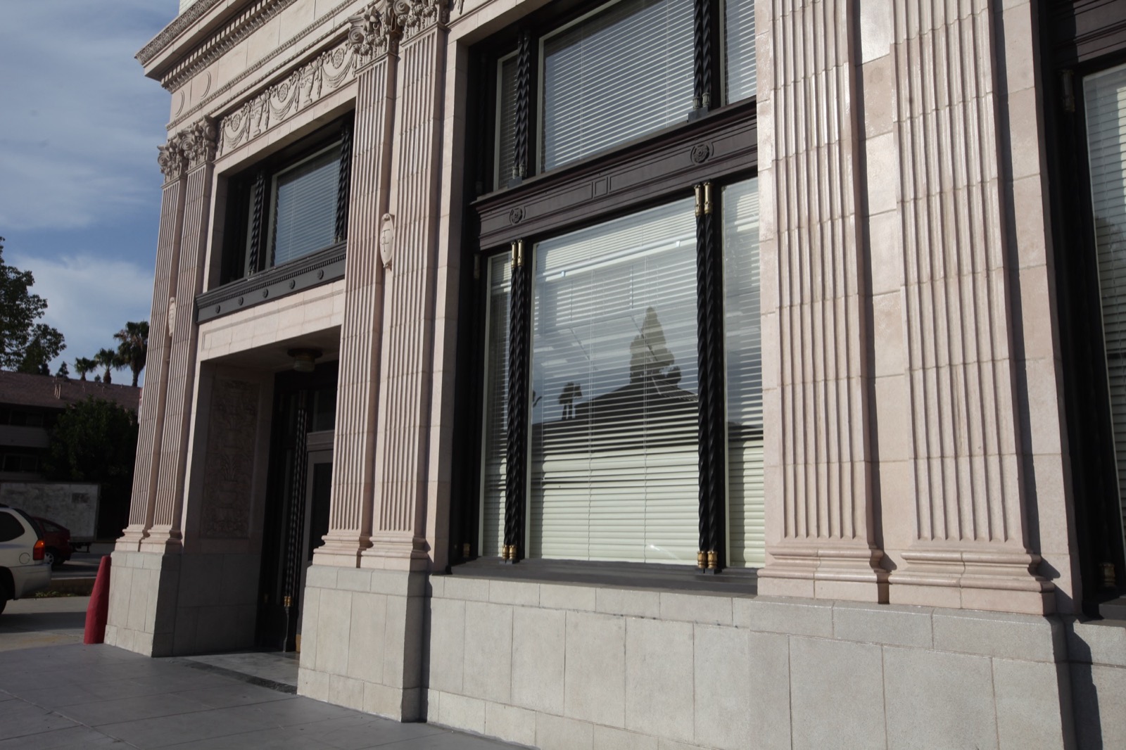 Kraemer Building corner