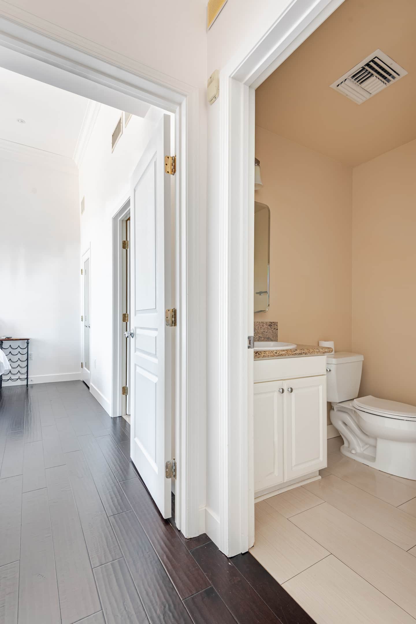Bathrooms - The Hawthorne