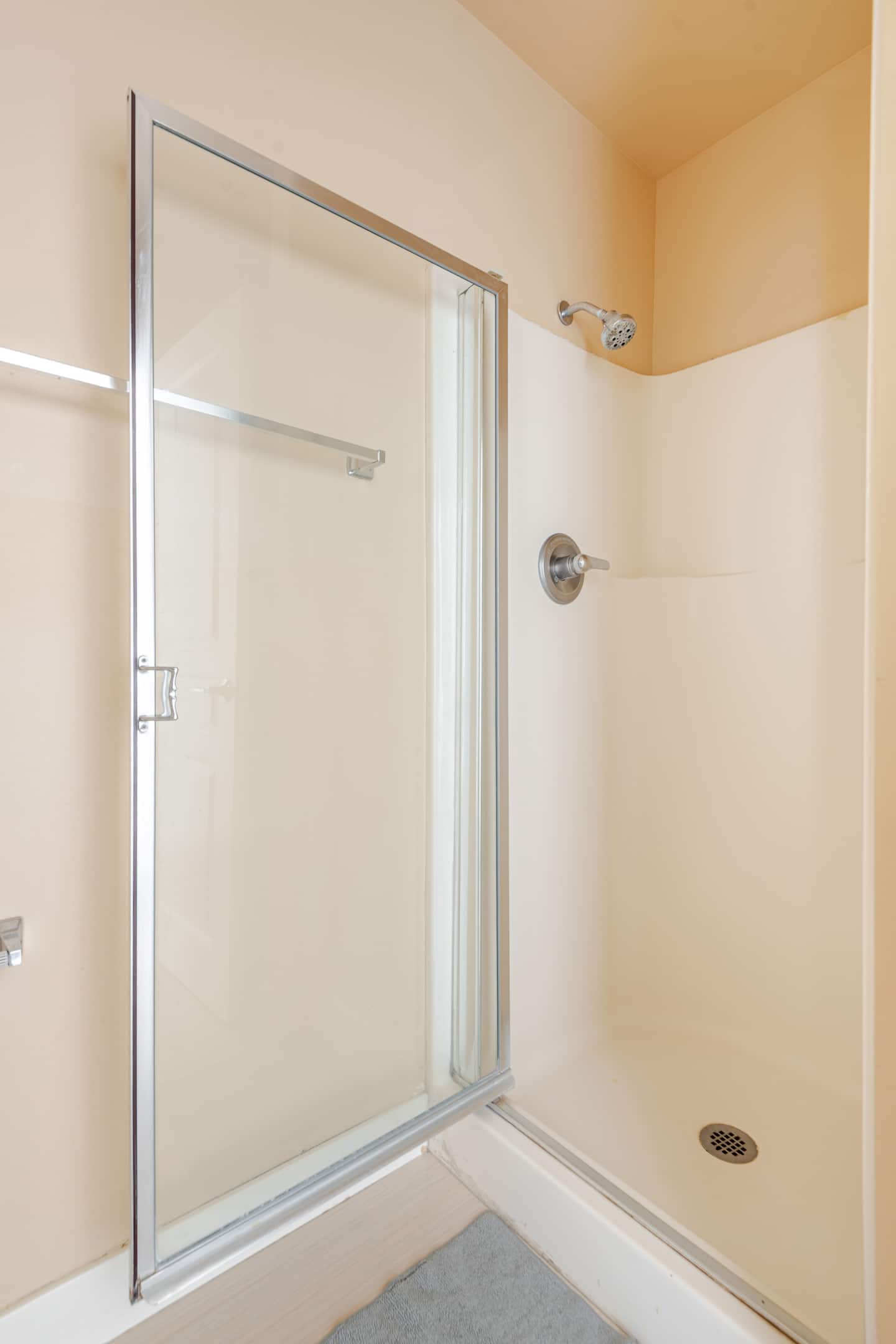 Bathrooms - The Hawthorne